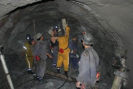 巴东工程爆破中的危险因素分析以及应对工程爆破危险的措施